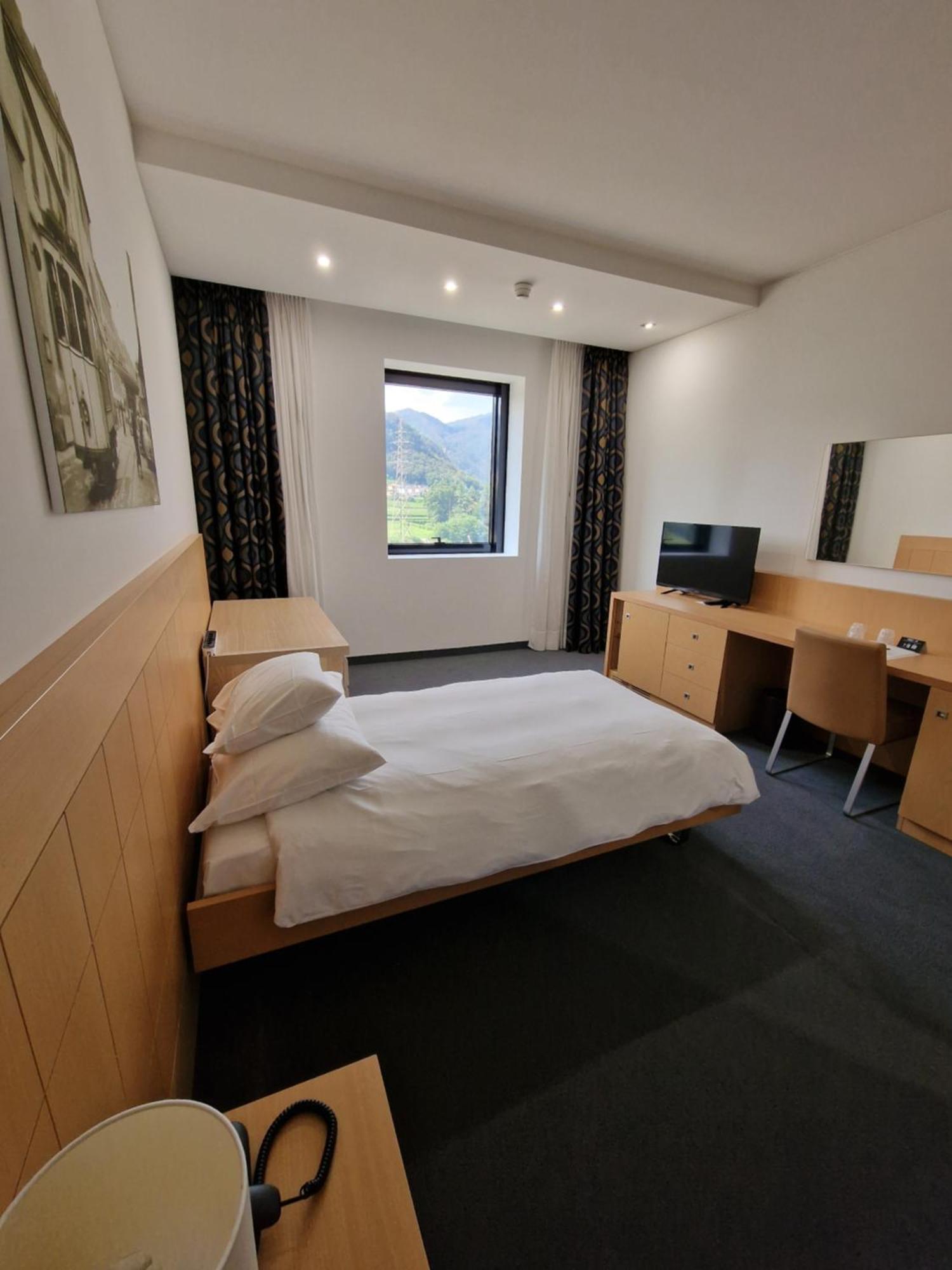 Hotel Coronado Mendrisio Bagian luar foto