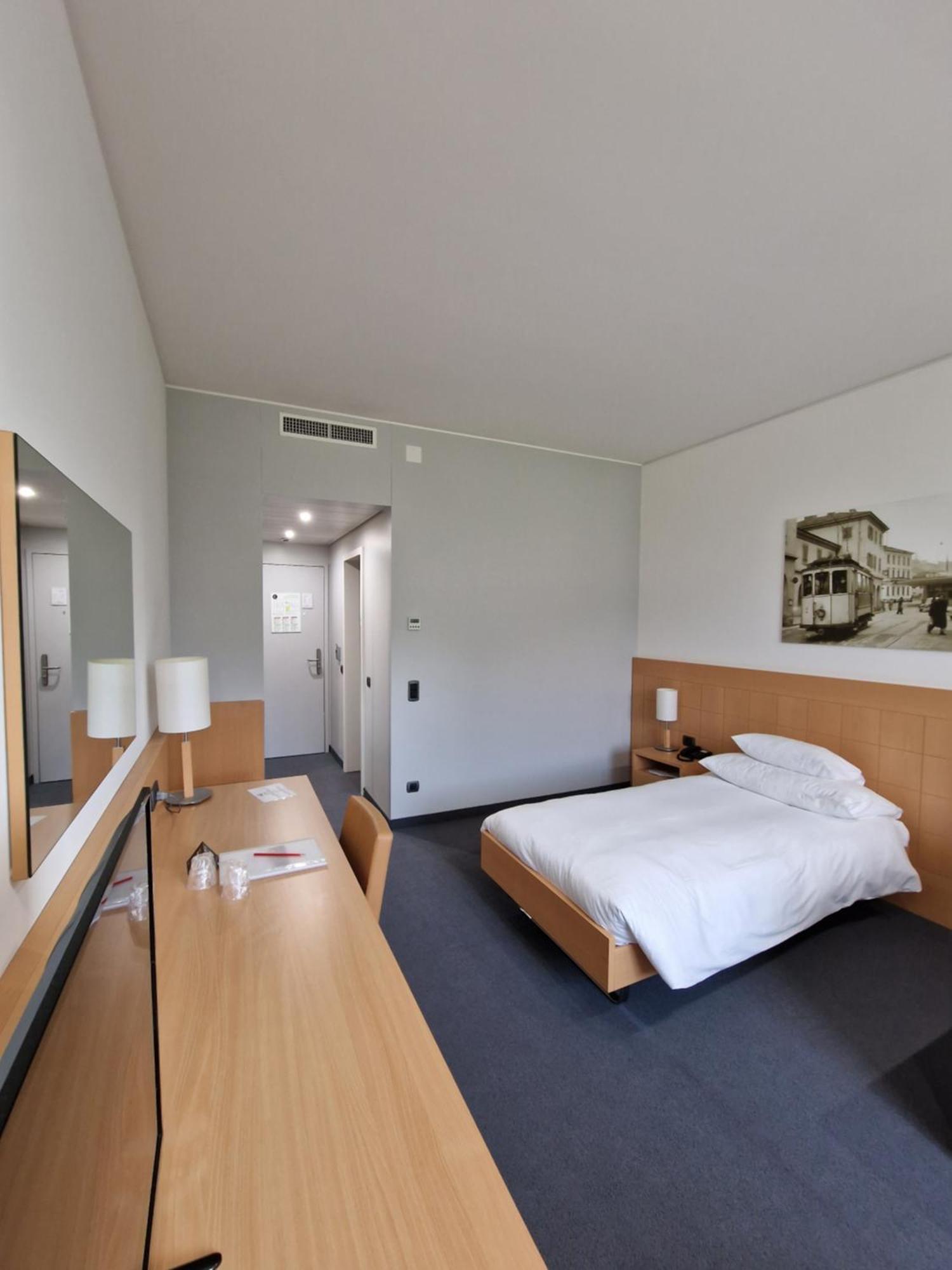 Hotel Coronado Mendrisio Bagian luar foto