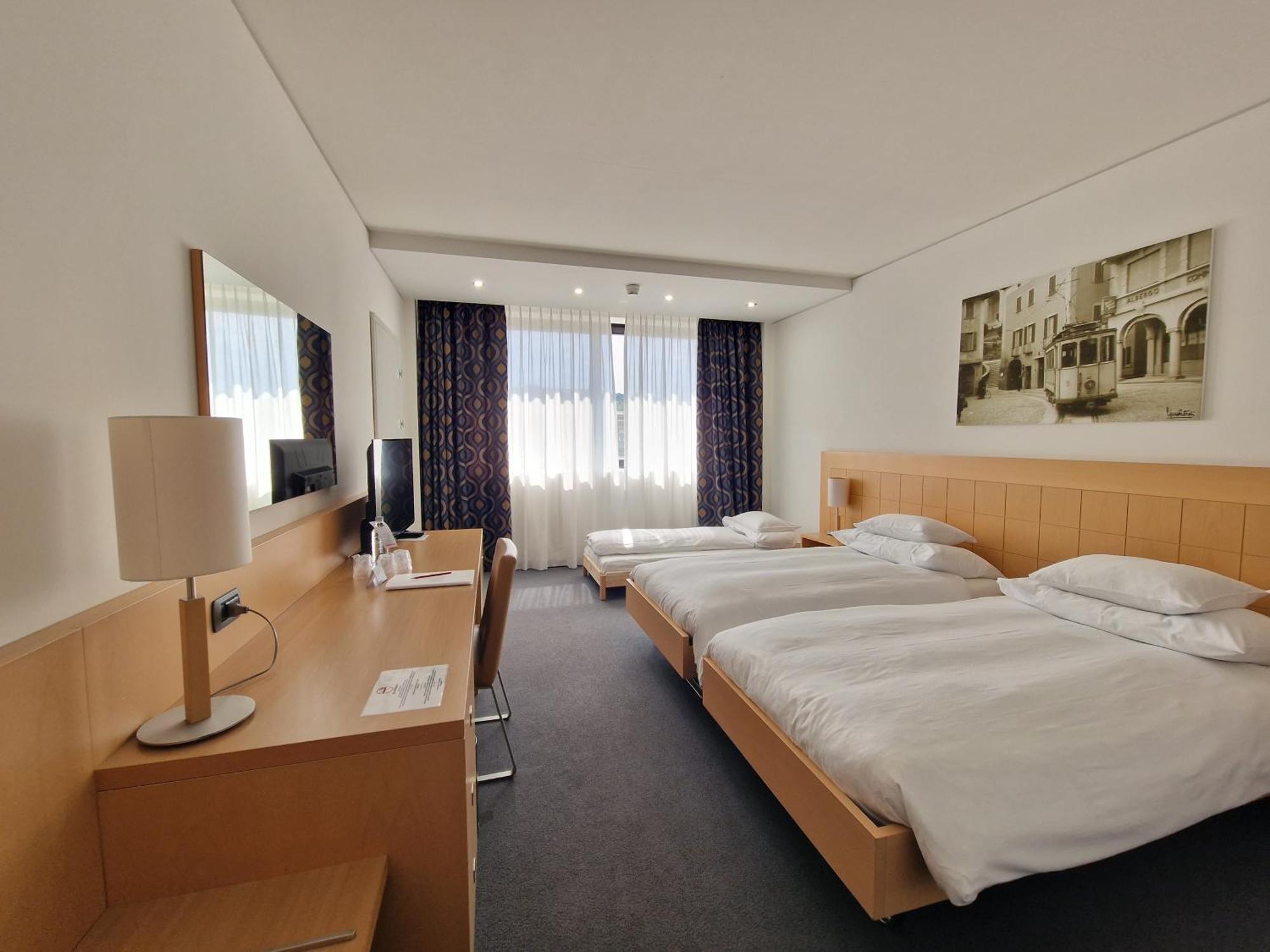 Hotel Coronado Mendrisio Bagian luar foto