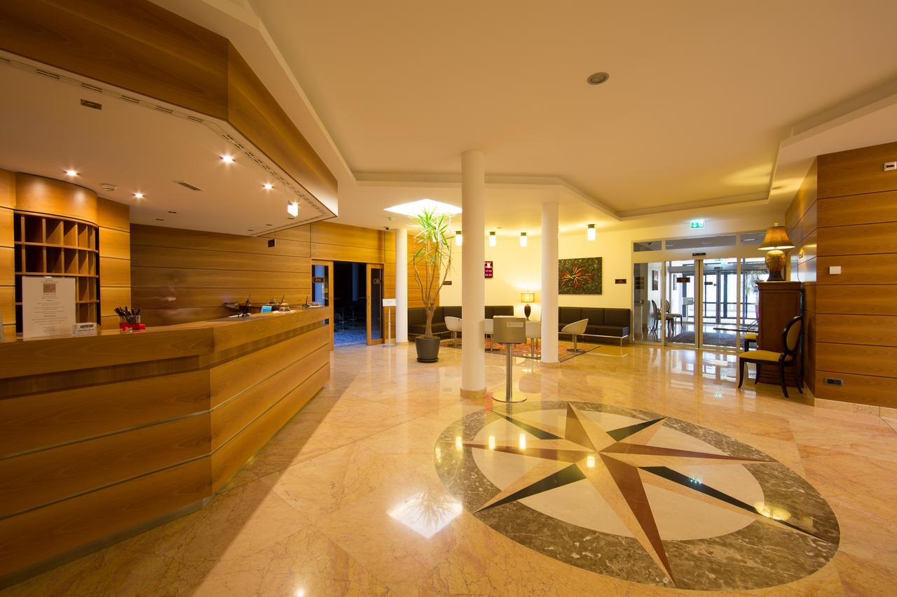 Hotel Coronado Mendrisio Bagian luar foto
